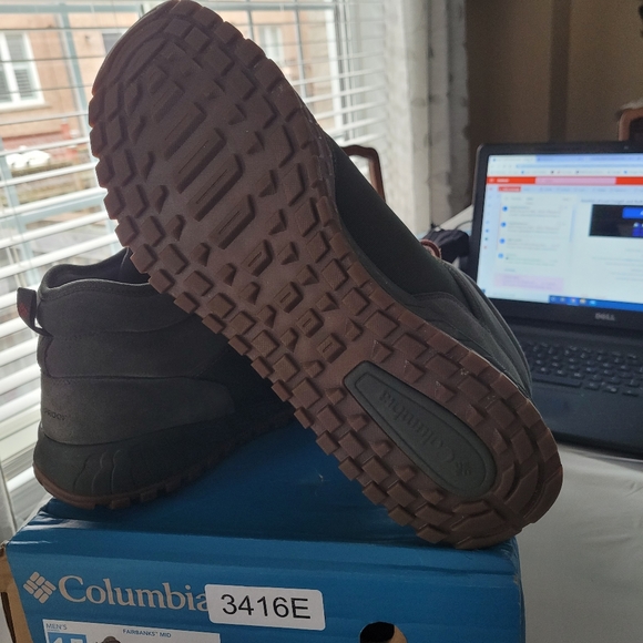 Man's boots Size 15 - Picture 7 of 11